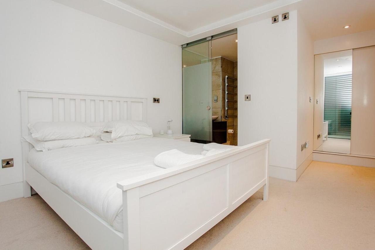 Beautiful Newly Renovated 2 Bed Apartment In Bank Лондон Екстериор снимка